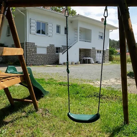 Ground Floor Apartment, Garden Bikes ,between And Ocean شقة