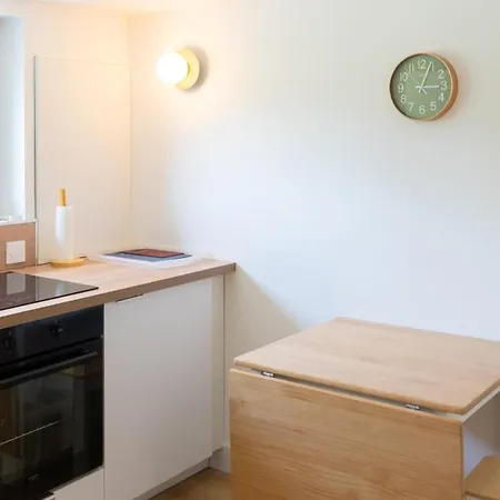 Ground Floor Apartment, Garden Bikes ,between And Ocean